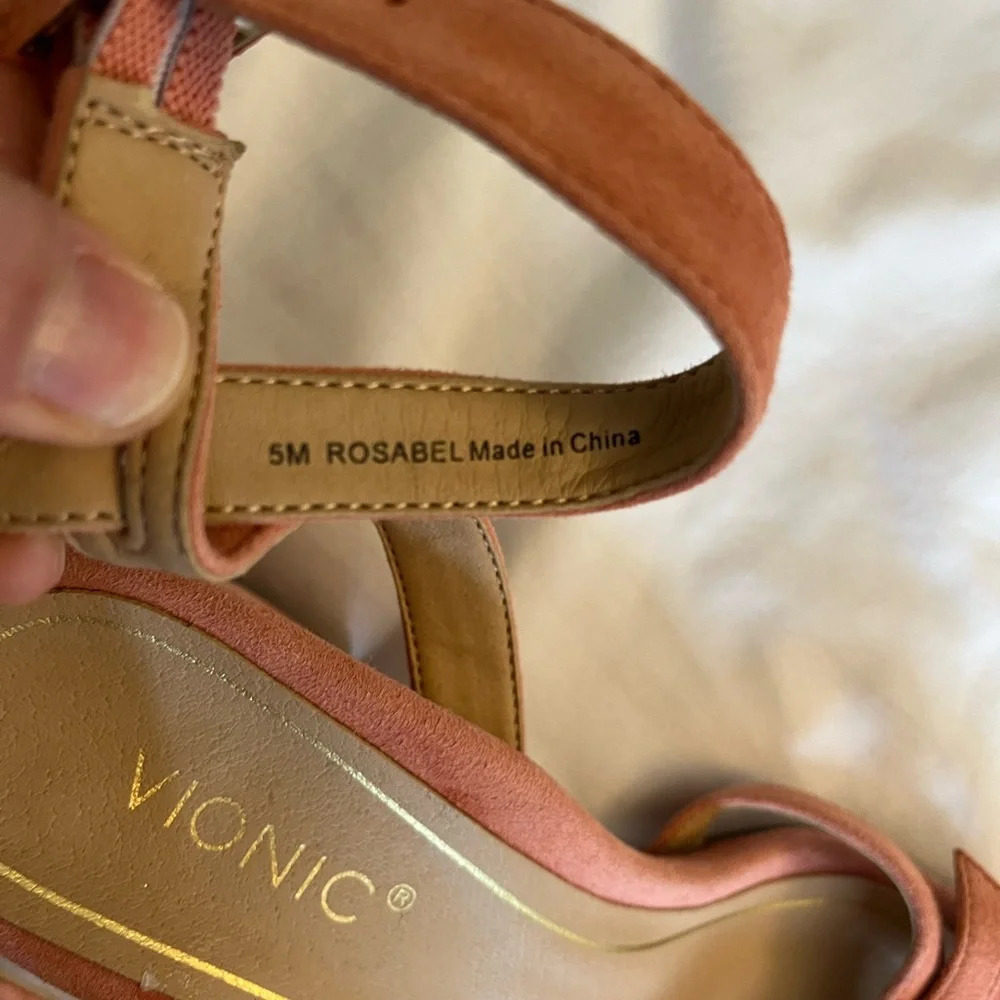 Vionic Rosabel heel  suede sandals stunning coral pink color size 5 NWOT - Picture 10 of 14